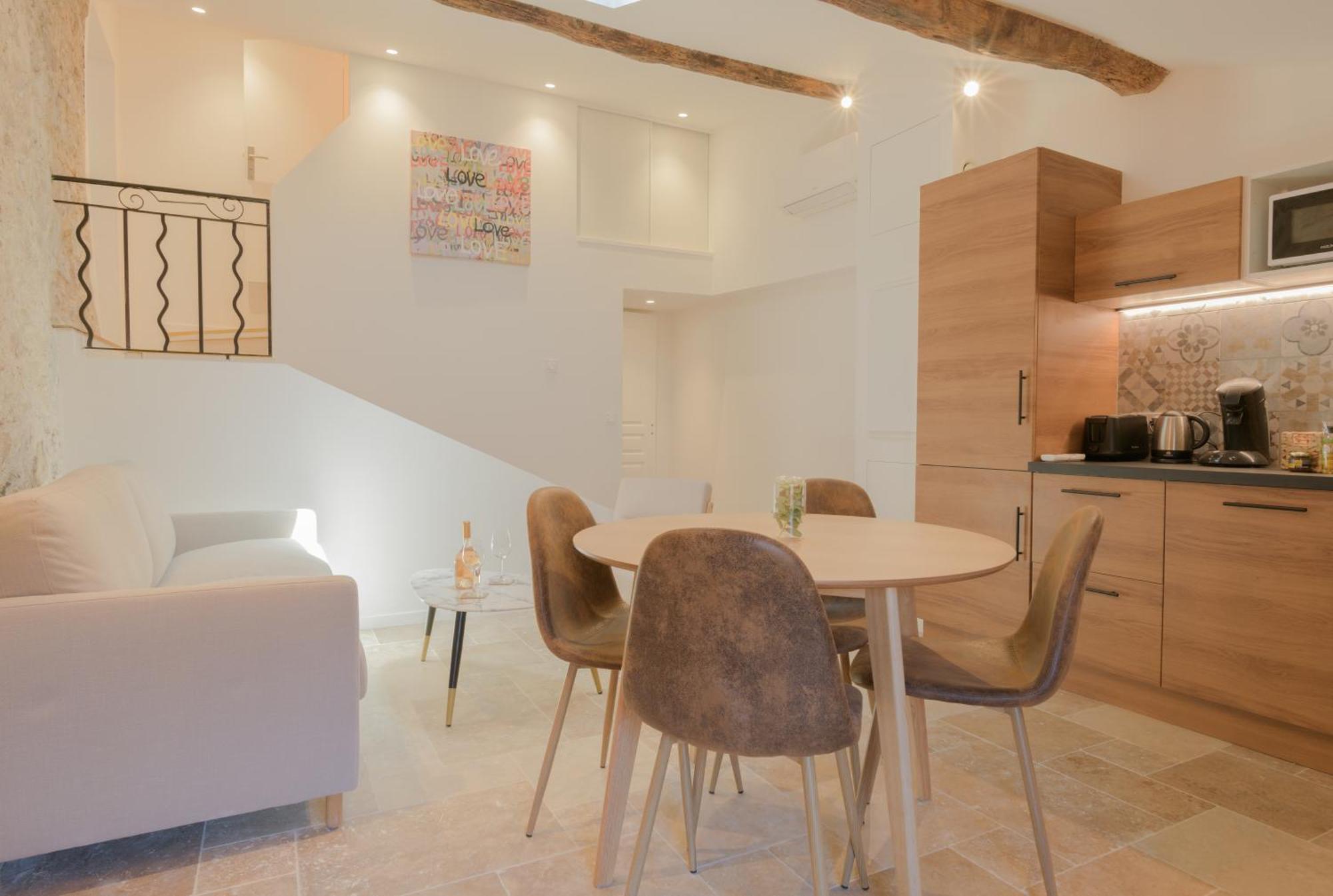 VALBONNE Maison cœur de village Extérieur photo