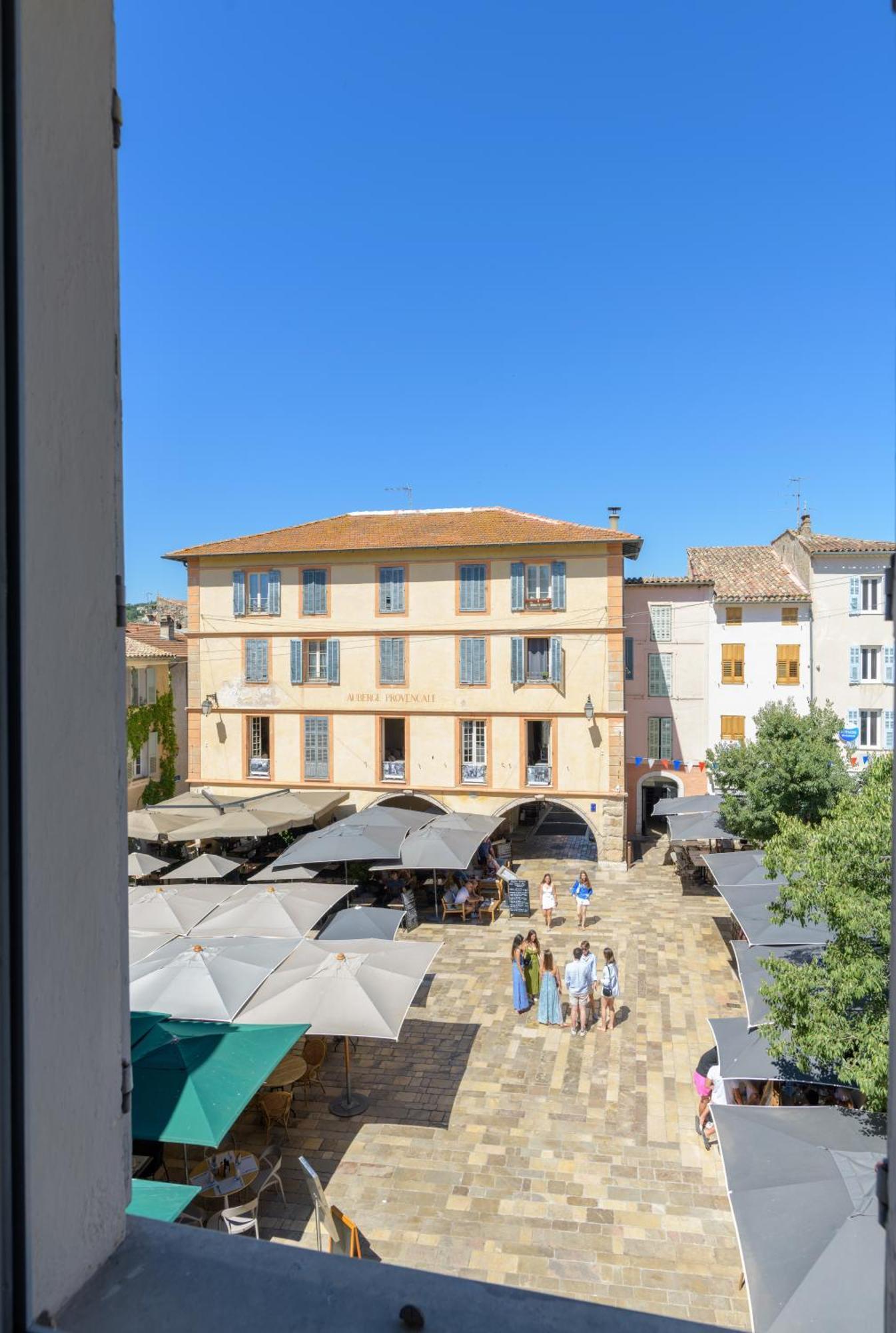 VALBONNE Maison cœur de village Extérieur photo
