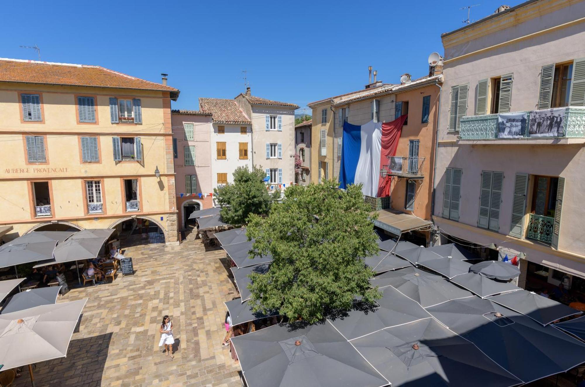 VALBONNE Maison cœur de village Extérieur photo