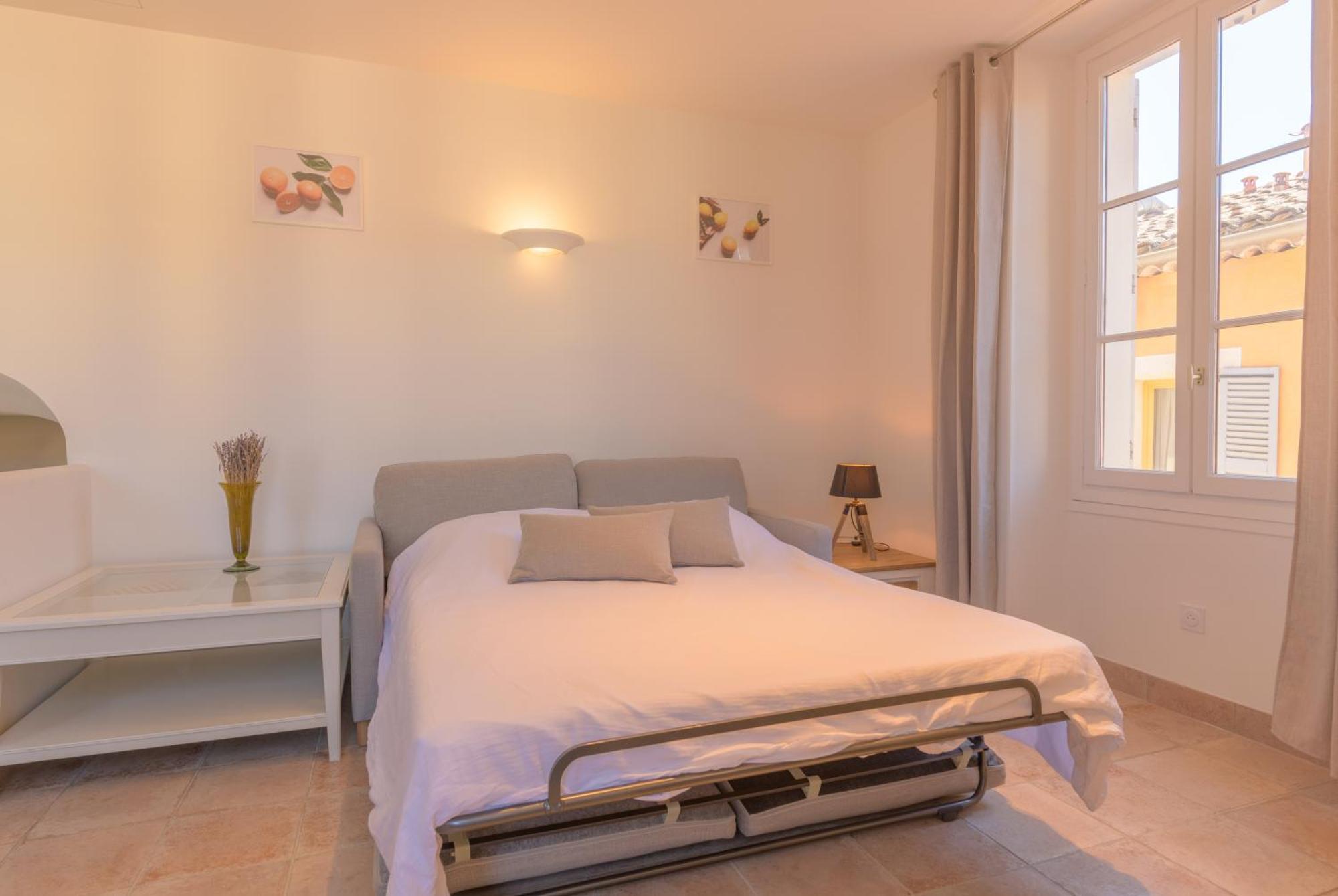 VALBONNE Maison cœur de village Extérieur photo