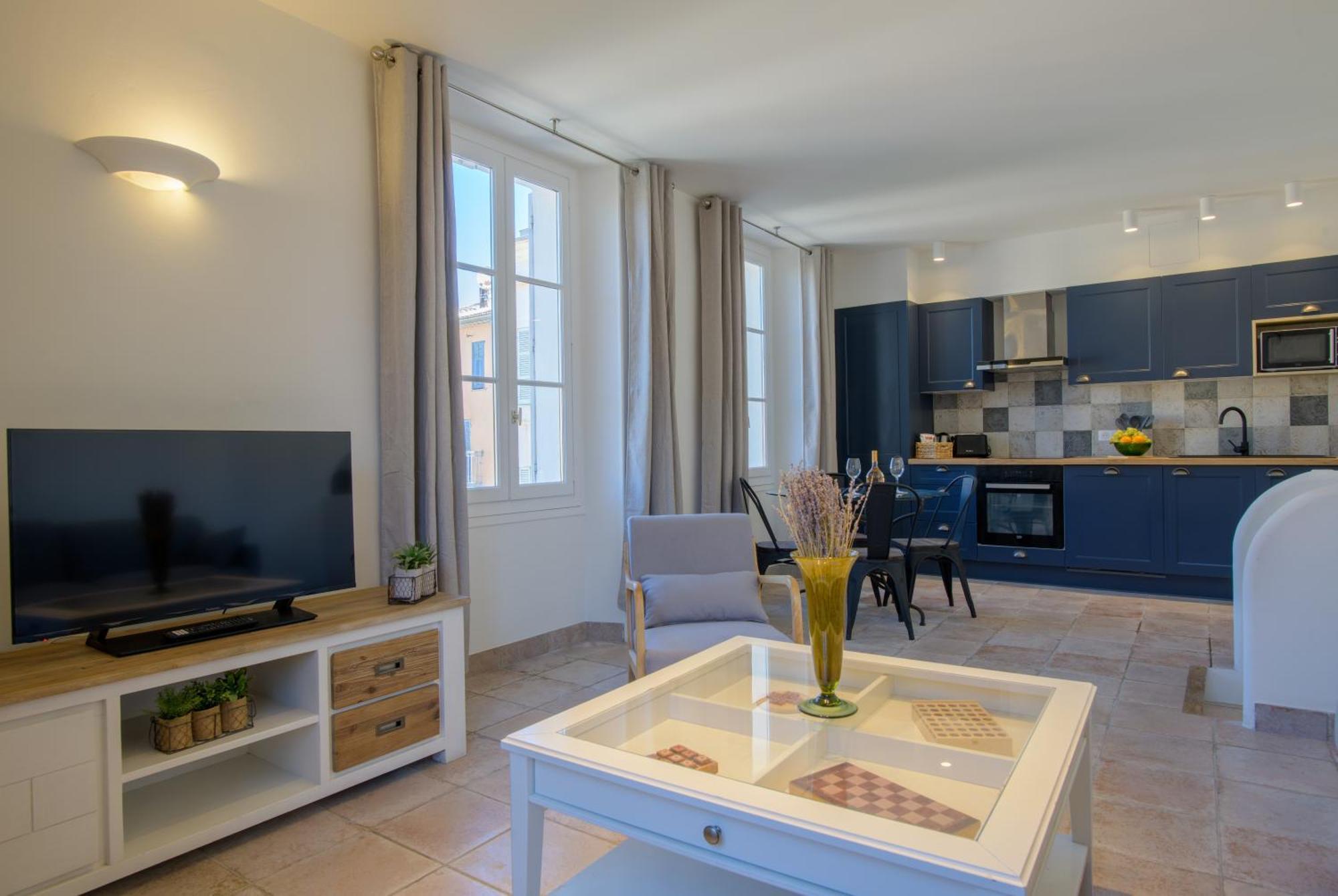 VALBONNE Maison cœur de village Extérieur photo