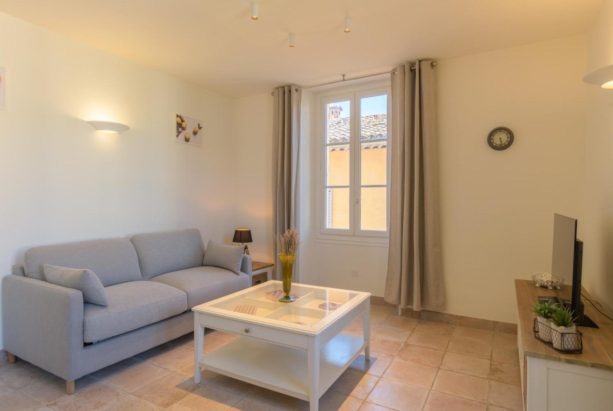 VALBONNE Maison cœur de village Extérieur photo