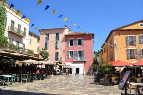 VALBONNE Maison cœur de village Extérieur photo